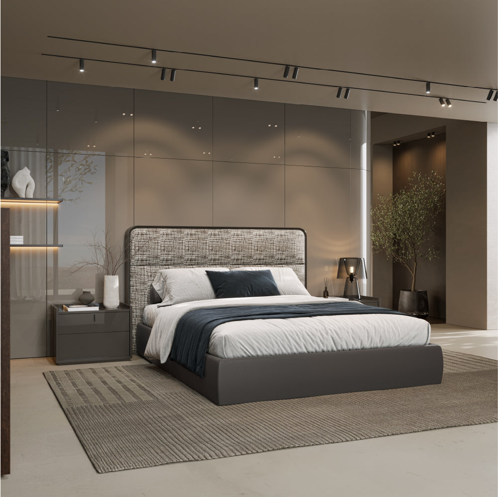Colline Bed with Closed Base