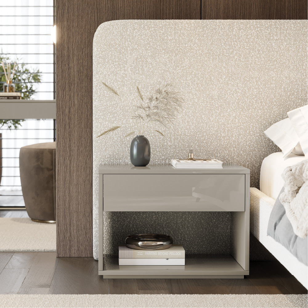 Closed Base Selli Bed